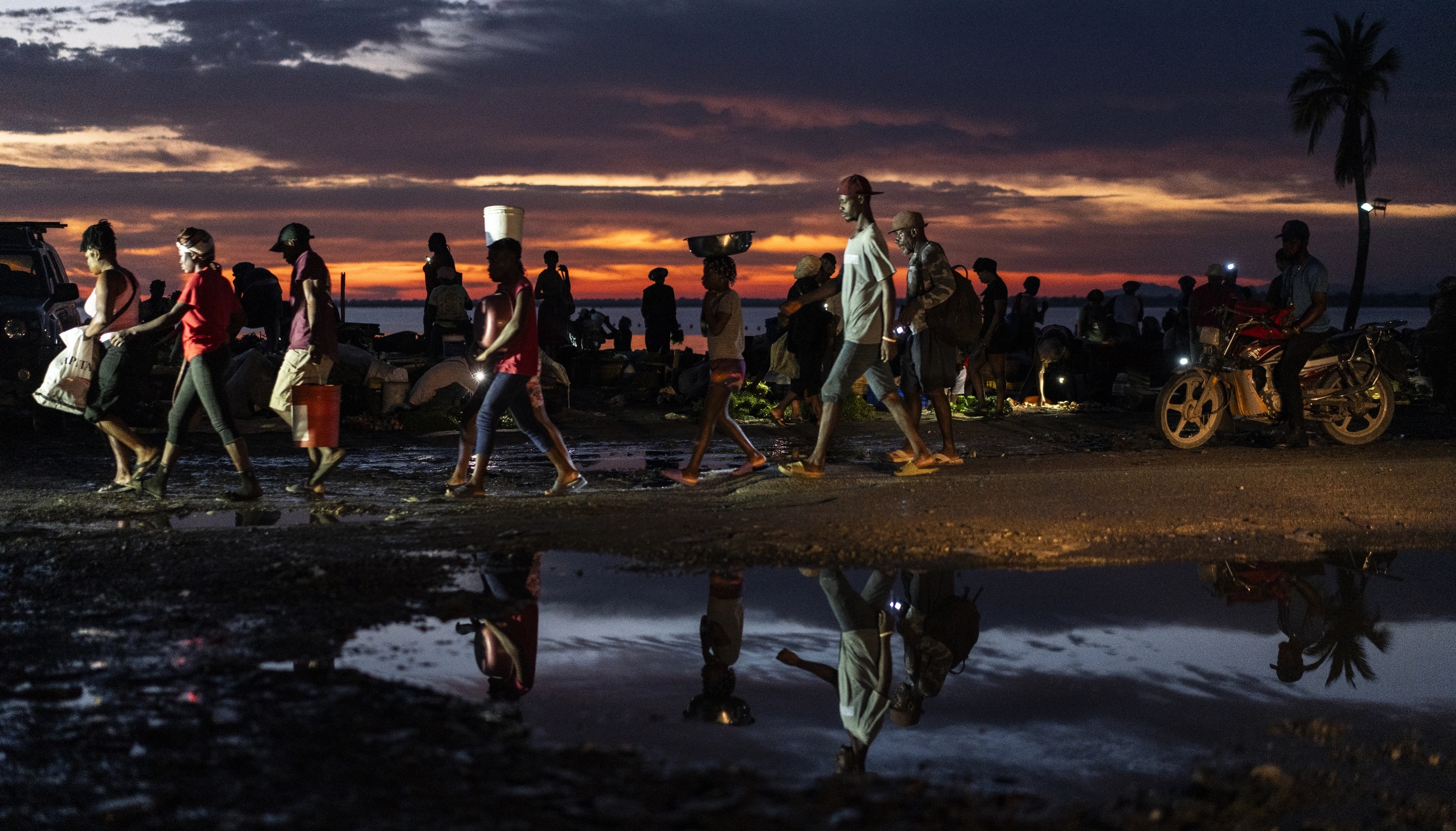 The PhotoBridge Project